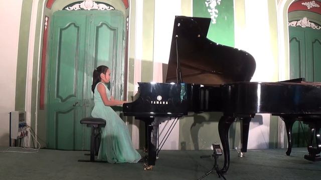 Glenda Tay plays Chopin Mazurka op 67 nr 4 at International Piano Festival 2016 in Poland смотреть онлайн