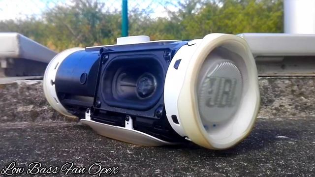 JBL Charge 4 GG White Low Frequency Mode 100 Bass Test ? смотреть онлайн