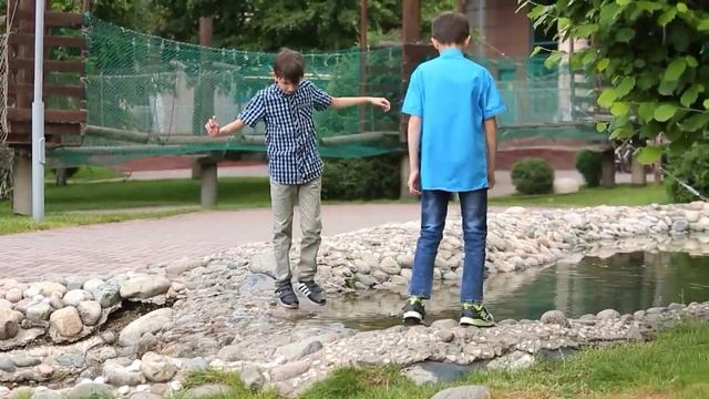 «Подари детям жизнь». "АИСТ" - 10 выпуск. Виктор, Михаил. смотреть онлайн