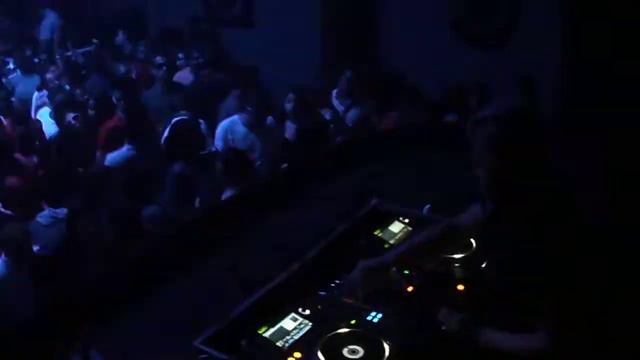 Rogerio Animal dropping "Na Rua" @ Danghai Club 26.07 (Curitiba/Paraná) смотреть онлайн