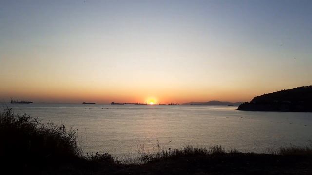 Закат на берегу моря провожаем последний день лета Красивое видео природы_1080p.mp4 смотреть онлайн