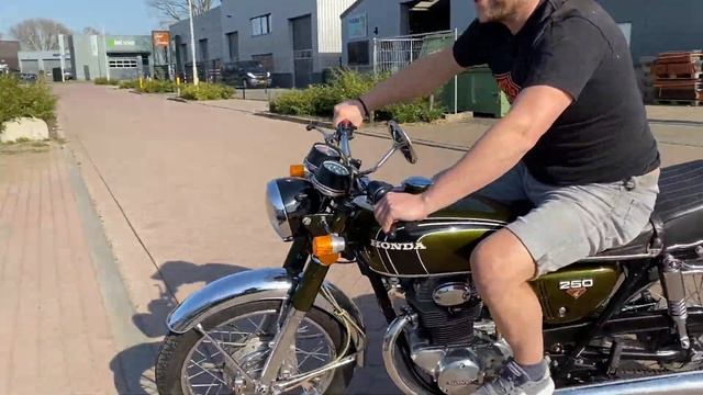 Honda CB250 1972 смотреть онлайн