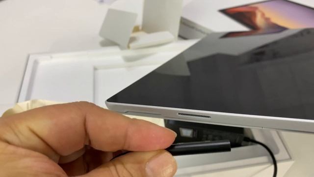 Microsoft Surface Pro 7 Unboxing смотреть онлайн
