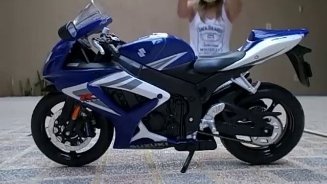 SUZUKI SRAD 750 - A MELHOR смотреть онлайн