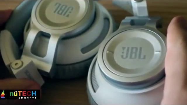 JBL Synchros S500 Powered Over Ear Stereo Headphones review! смотреть онлайн