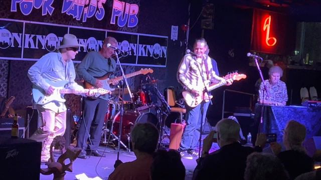 Texas Blues Guitar Summit - KNON Blues Fest 2023 смотреть онлайн