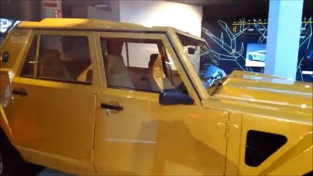 ЛАМБОРГИНИ?LAMBORGHINI-АВТОМОБИЛЬ БЭТМАНА.ИТАЛИЯ-МУЗЕЙ ЛАМБОРГИНИ.MUSEUM LAMBORGHINI смотреть онлайн