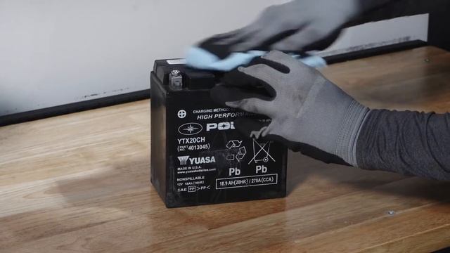 XCR Battery Removal And Installation - Polaris Snowmobiles