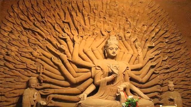 OM MANI PADME HUM - TANTRIC CHOIR