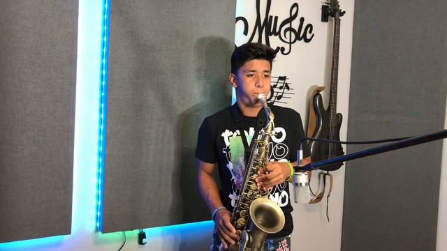 Eric Meyer - Bésame Mucho (Alto Sax Cover) смотреть онлайн