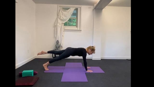 'Spinal Tap' 60 Minutes - Pilates Core & Stretch смотреть онлайн