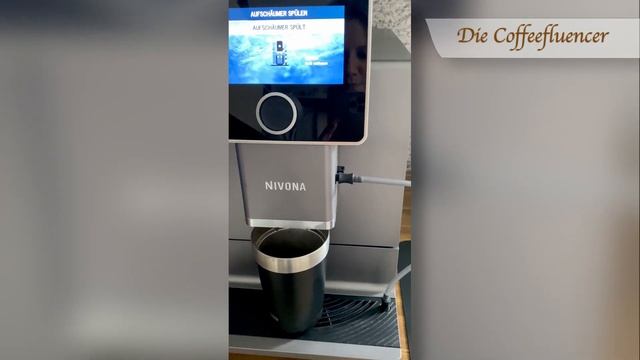 Die Coffeefluencer: Nivona 970 Milchsystem spülen смотреть онлайн