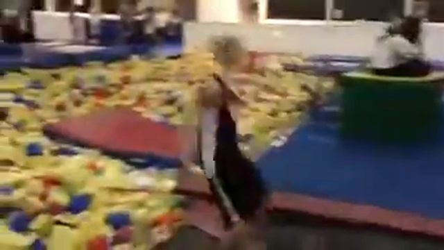 Art Sports Backflip смотреть онлайн