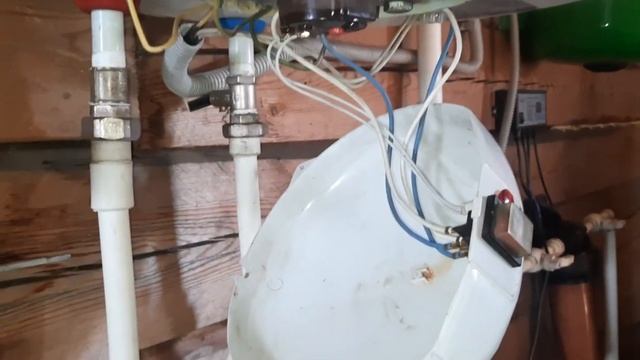 Устранения течи бойлера косвенного нагрева смотреть онлайн