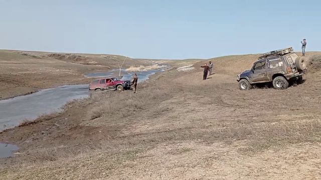 Джиперы Уральска идут вброд смотреть онлайн