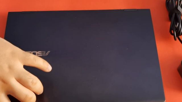 Asus ZenBook Flip S llega a Perú - Unboxing en Español смотреть онлайн