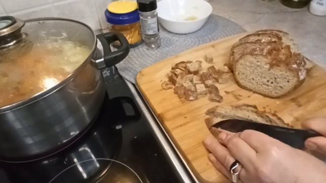 Крем - суп из тыквы с имбирём и сухариками.