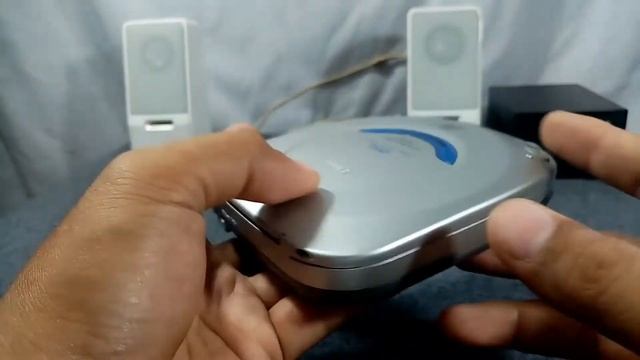 Aiwa XP-V310 Compact Disc Player смотреть онлайн