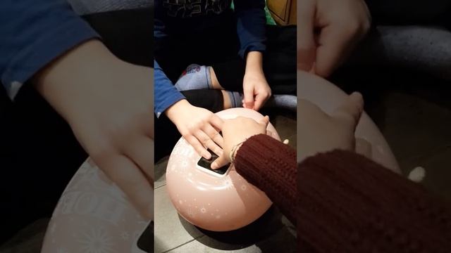 Как сделать чехол для телефона из шарика смотреть онлайн