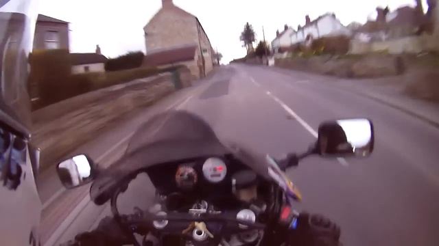 Suzuki GSXR SRAD 600cc Review  -  Motorbike Ride And Review Video Gixxer SRAD