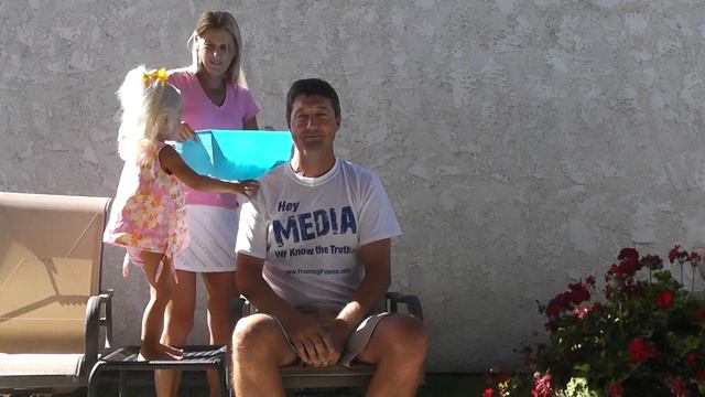 John Ziegler Takes Ice Bucket Challenge, Hilarity & Further Challenges Ensue смотреть онлайн