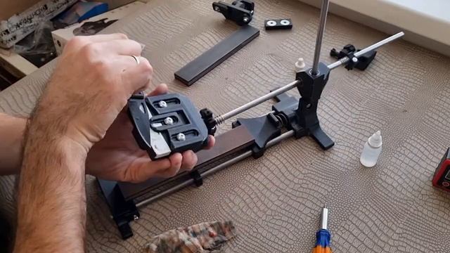 Заточка на "Ладье" + навес для стамесок! смотреть онлайн