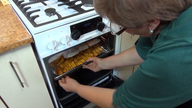 Ужин два в одном, бюджетно но очень вкусно и быстро. Готовим часто, съедаем - быстро! смотреть онлайн