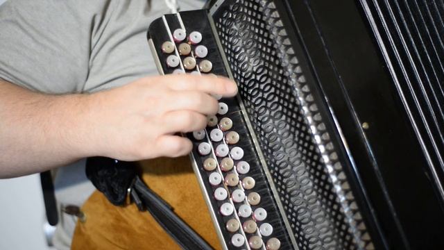 «Ушаночка» Разбор песен на баяне ноты и аккорды. смотреть онлайн