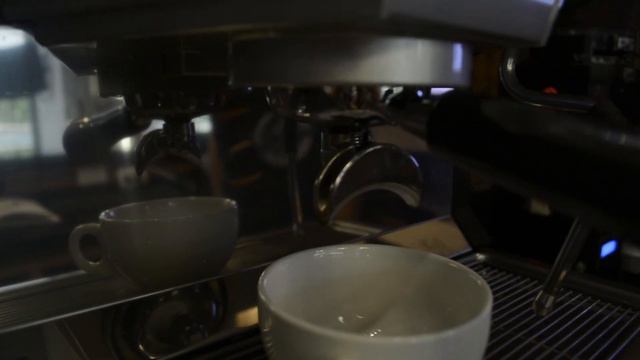 Cómo preparar un perfecto capuchino latteart. how to make capuchino. смотреть онлайн