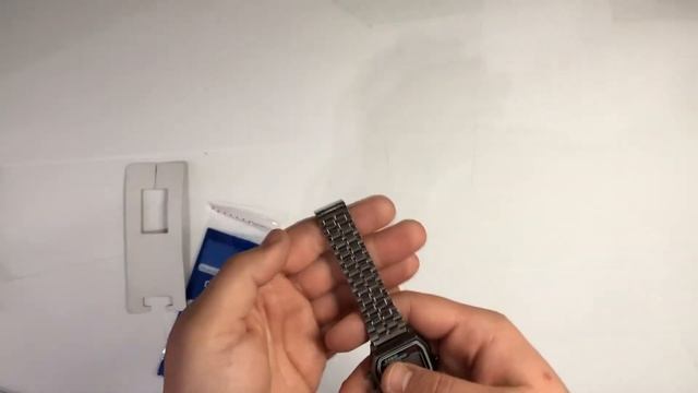 Відео огляд Годинник наручний класичний Casio. Колір платина смотреть онлайн