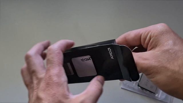 AMD Ryzen 7 3700X CPU Unboxing & Installation смотреть онлайн