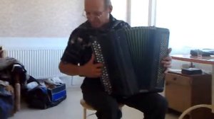 виртуозная игра на баяне)))№4