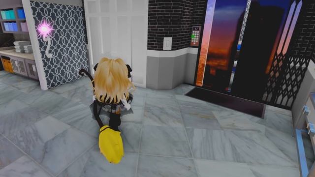My Ex Boyfriend Found Out I Was Secretly A Maid... | Roblox Royale High Roleplay смотреть онлайн