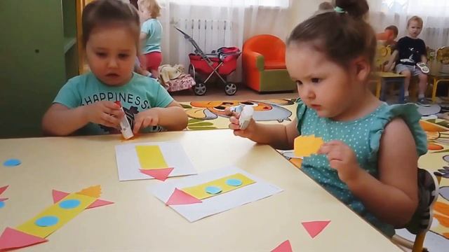 Сиреневая (средняя группа). Познание и аппликация смотреть онлайн