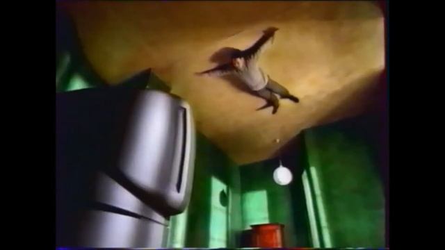 Publicité 1997 Electrolux Clario (La puissance de fou de cet aspirateur) смотреть онлайн