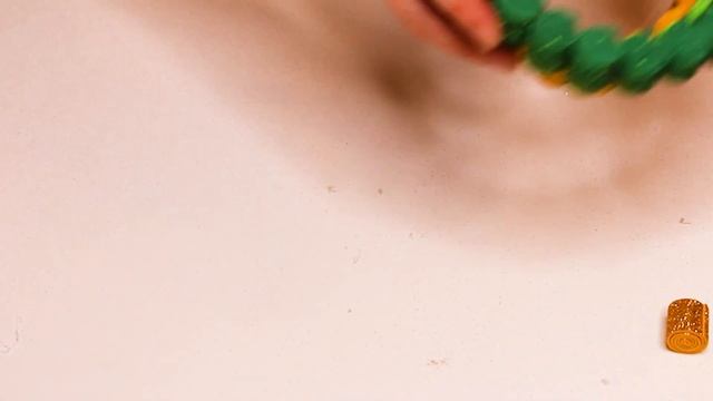 КОРЗИНКА ИЗ ФОАМИРАНА ДЛЯ КОНФЕТ / Поделки на пасху / Easter crafts смотреть онлайн