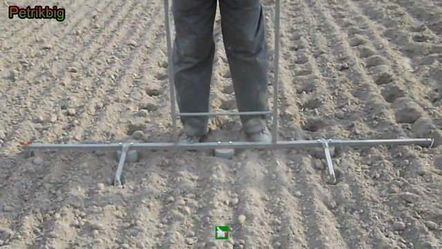 Посадка картофеля без лопаты\Planting potatoes without a shovel смотреть онлайн