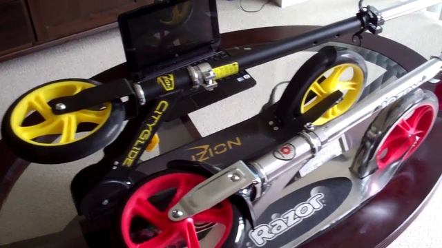 Scooter Review Razor A5 vs Fuzion City Glide смотреть онлайн