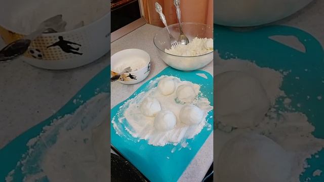 СЫРНИКИ ДОМАШНИЕ. смотреть онлайн