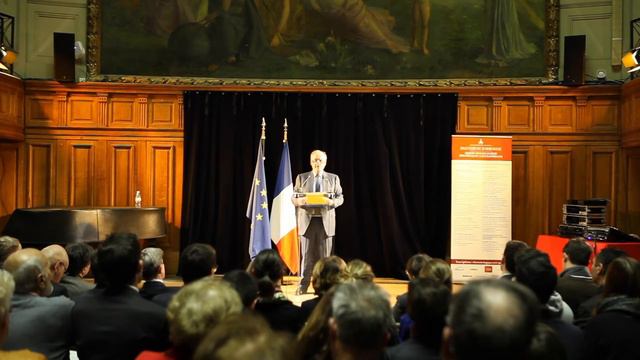 [3/4] Leçon inaugurale - Hubert Védrine смотреть онлайн