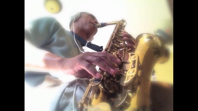 Irene Cara - Out Here On My Own [from "FAME"] - (saxophone cover) смотреть онлайн