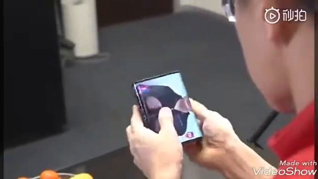 Xiaomi представила новый смартфон со складным дисплеем