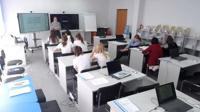 Демонстрационный экзамен площадки "Преподавание в младших классах" С1 (2 группа) смотреть онлайн