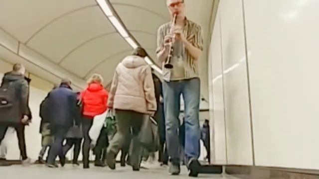 Camila Cabello - Havana (Clarinet Cover by AndRey). Музыка в метро. Кларнет в питерском метро. смотреть онлайн