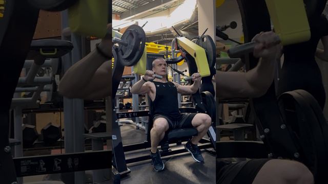 Грудные и Спина - Моя стандартная тренировка смотреть онлайн