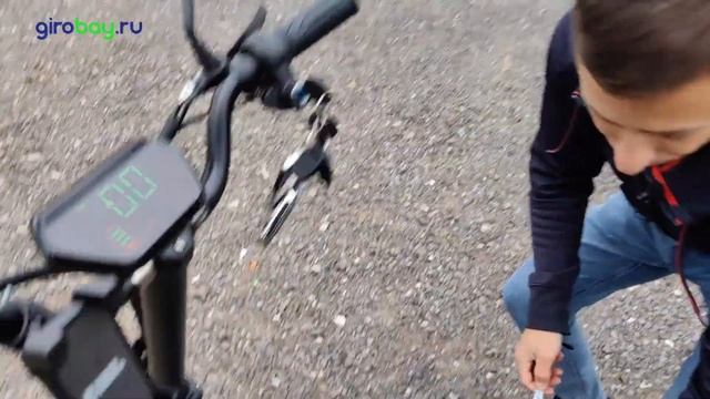 WHITE SIBERIA LIGHT 1200W - суперлегкий, компактный и маневренный электроскутер класса CityCoco!