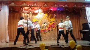 Народный танец мальчиков. Чик 2018