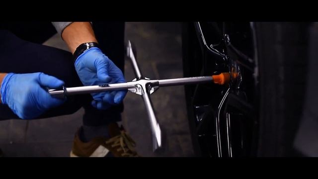 Mercedes-Benz GLE Class в таинственном темно синем цвете под матовой антигравийной пленкой LLumar смотреть онлайн