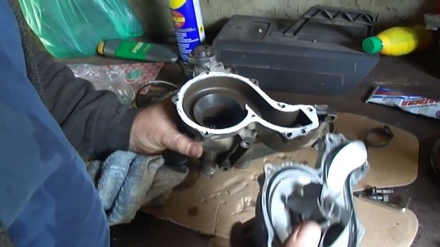 замена помпы на audi 80 смотреть онлайн