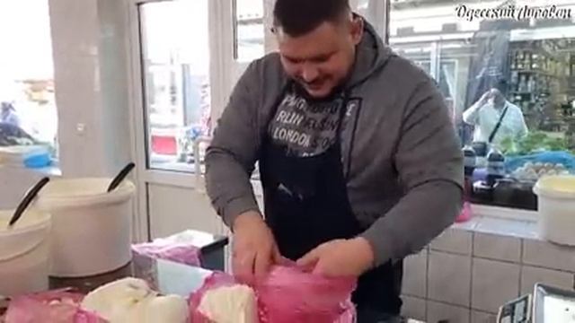 Одесса сегодня РЫНОК 2022. ЦЕНЫ НА МЯСО, САЛО. ПРОГУЛКА по Одессе с котом Мейн-кун Беня смотреть онлайн
